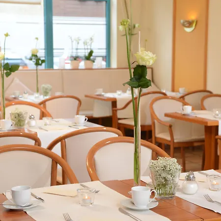 Hotell Residenz 3*