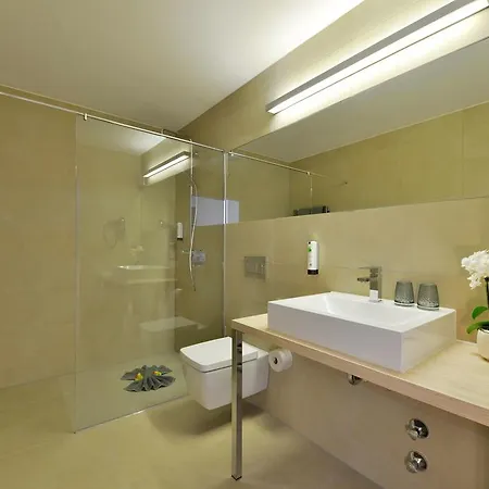 Residenz Oberhausen 3*