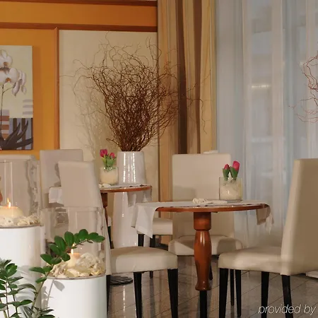 Residenz Oberhausen 3*